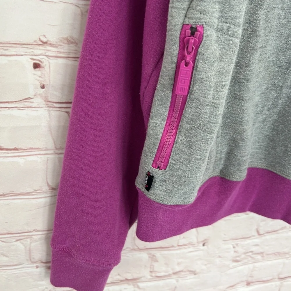 Hello Kitty hoodie buddie with technology headphones sweater size large